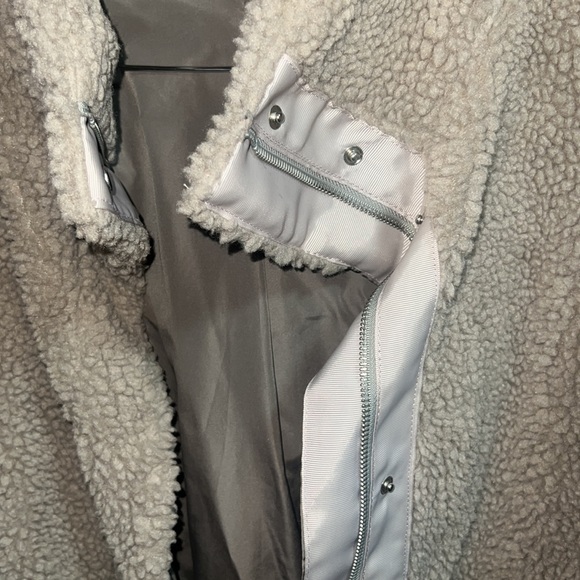 Beige teddy coat - Picture 2 of 6